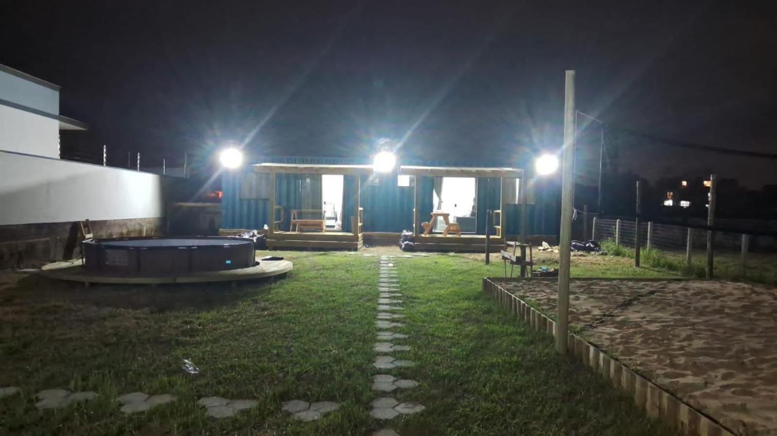 Casa Container Com Piscina E Mini Quadra De Tenis No Campeche * Florianopolis